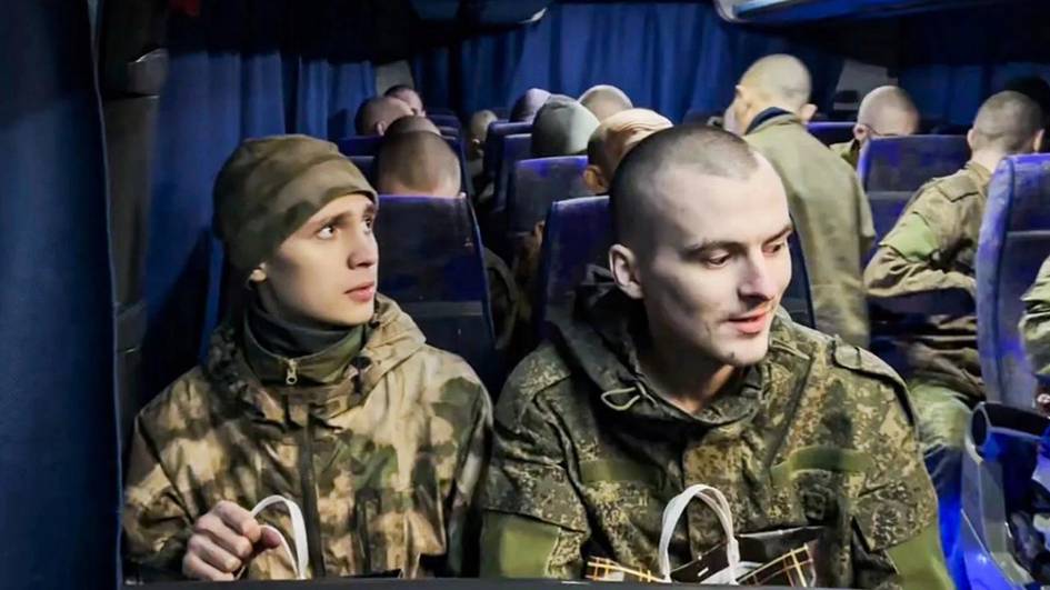 Украина асирлигидан қайтган рус ҳарбийлари урушга қайта юборилмоқда
